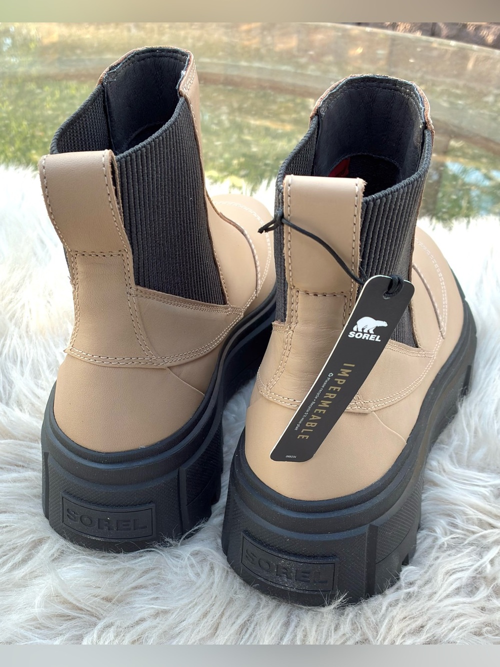 Sorel NWT Caribou X WP Chelsea Boots Women's Sz 9 - Picture 9 of 10